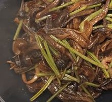 Spicy Tea Tree Mushroom Hot Pot