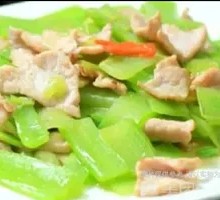 Stir-fried Pork with Lettuce