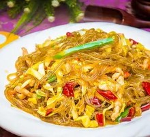 Sichuan-style Shredded Pork with Fermented Vegetables and Taro Noodles