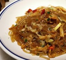 Pickled Vegetable and Taro Noodles with Pork Strips
