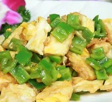 Tiger Skin Pepper with Fried Egg