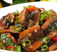 Braised Eel with Pork Belly