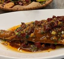 Bare-Back Fish