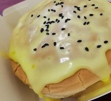 Cheese Lava Beef Burger