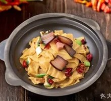Preserved Meat Stir-fried Tofu Noodles