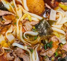Beef Noodle Soup with Quick-Blanched Beef