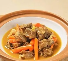 Beef Ribs Braised with Finger-shaped Radishes