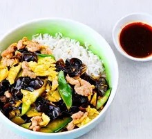 Wood Ear Mushroom and Pork Rice Bowl