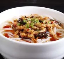 Pickled Vegetable and Pork Noodles