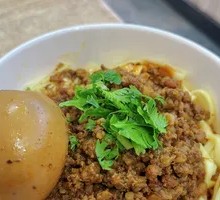 Zhajiangmian