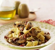 Wood Ear Mushroom Beef Noodles