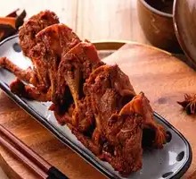 Braised Duck Neck Bones