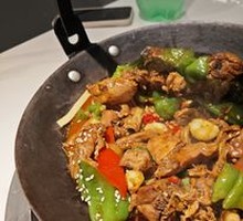 Secret-Recipe Hanging Pot Chicken