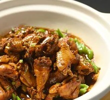 Green Pepper Braised Chicken