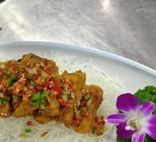 Golden Garlic Pork Ribs