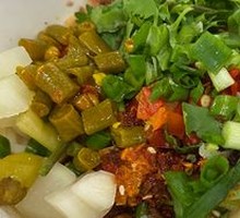 剁椒油泼面