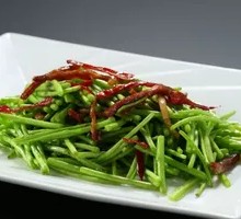 Preserved Pork Stir-fried with Water Bamboo Shoots