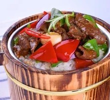 Mongolian Tender Beef Wooden Bucket Rice