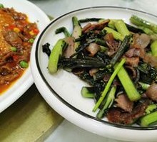 Preserved Pork Stir-fried with Water Chestnut Greens