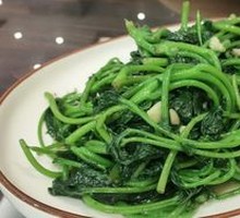 Stir-fried Sweet Potato Vine Tips