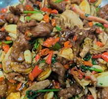 Crispy Pork Knuckle, Pig Kidney, and Squid Stir-Fry