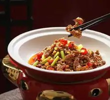 Stir-Fried Beef with Yellow Onion