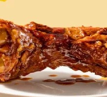 Hand-grabbed Pork Shank