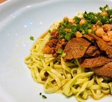 Fried Sauce Beef Noodles