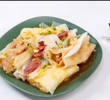 Egg and Sausage Rice Noodle Roll