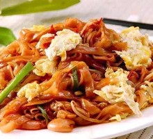 Egg Fried Wide Rice Noodles