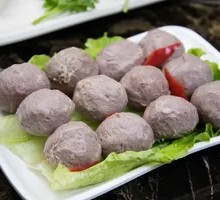 Beef tendon meatballs