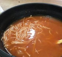 Tomato Beef Noodle Soup