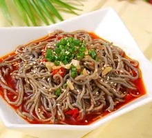 Chicken丝 with Fern Root Noodles
