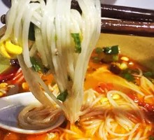 Wild Pepper Four-Fresh Rice Noodles