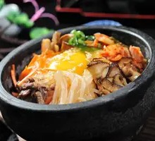 Potato and Pork Stir-Fry Stone Pot Rice