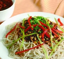 Dry Stir-Fried Noodles