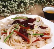 Pickled Cabbage Noodles