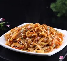 Stir-Fried Egg with Rice Noodles