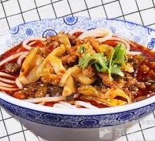 Lushui Pickled Chili Beef Rice Noodles