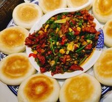 Stir-Fried Beef with Yellow Onion
