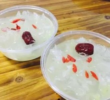 Refreshing Silver Ear Soup