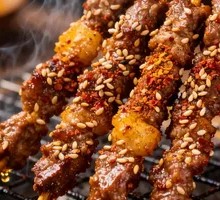 Charcoal-Grilled Pork Skewers 10 Pieces