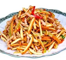 Fragrant Tofu Skin and Pork Strips