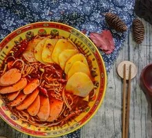Spicy Ham Potato Hot Pot Noodles