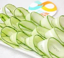 Garlic Cucumber Salad