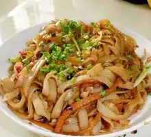 Tomato and Egg Fried Noodles