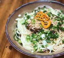 Dry Stir-Fried Noodles