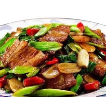 Onion Twice-Cooked Pork
