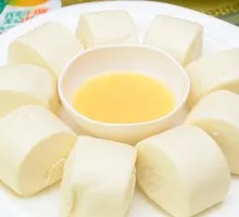 Milk-flavored Steamed Buns