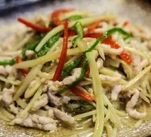 Young Ginger Stir-Fried Pork Rice Bowl